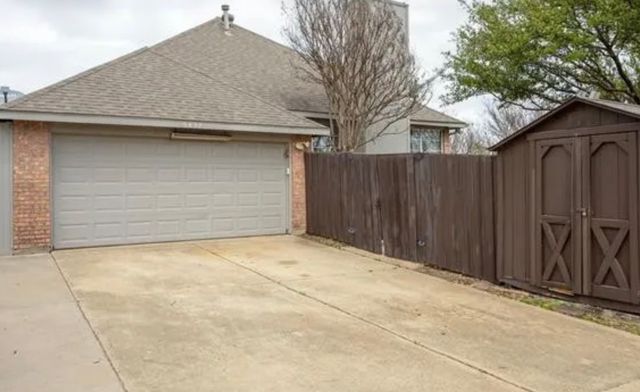 5837 Poole Drive, The Colony, TX 75056