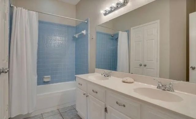 5837 Poole Drive, The Colony, TX 75056