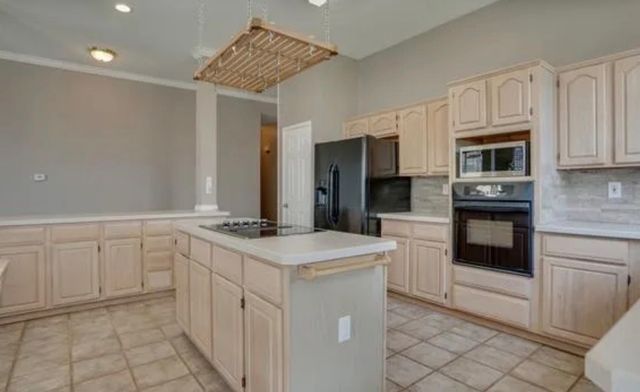 5837 Poole Drive, The Colony, TX 75056