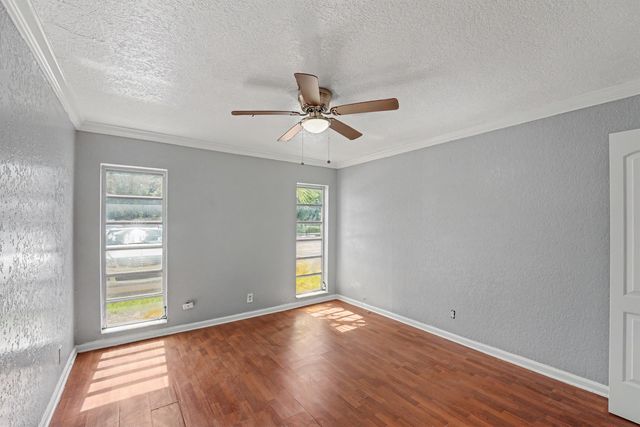 4848 NW 24th 105, Lauderdale Lakes, FL 33313