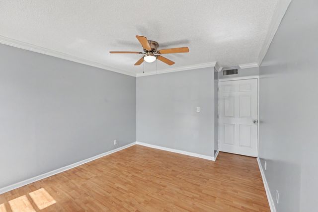 4848 NW 24th 105, Lauderdale Lakes, FL 33313