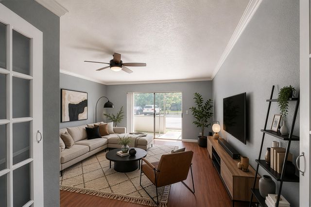 4848 NW 24th 105, Lauderdale Lakes, FL 33313
