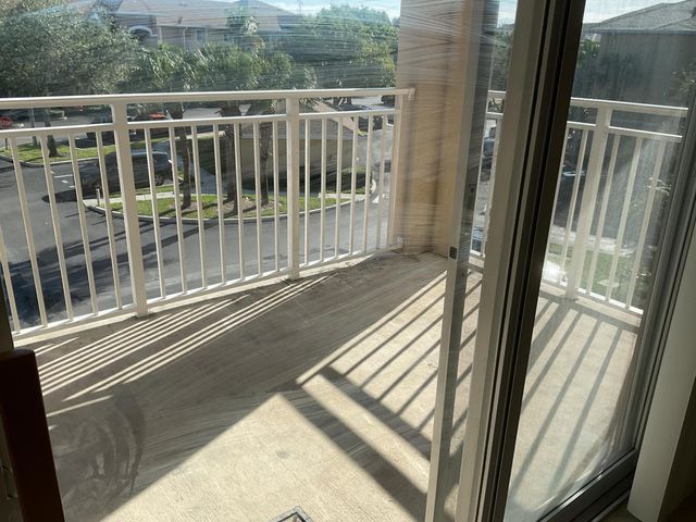 6556 Emerald Dunes Drive 303, West Palm Beach, FL 33411