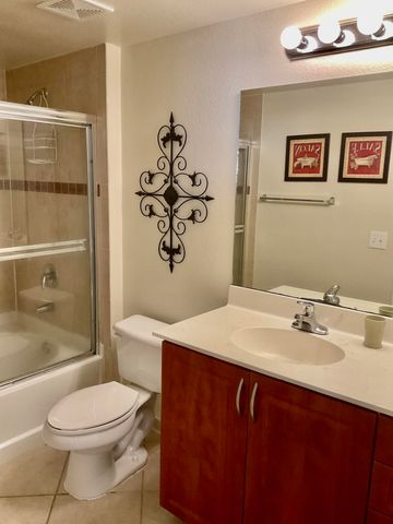 6556 Emerald Dunes Drive 303, West Palm Beach, FL 33411