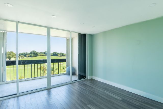 2000 Presidential Way 501, West Palm Beach, FL 33401