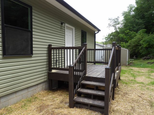 302 W Richland Ave, Waverly, TN 37185
