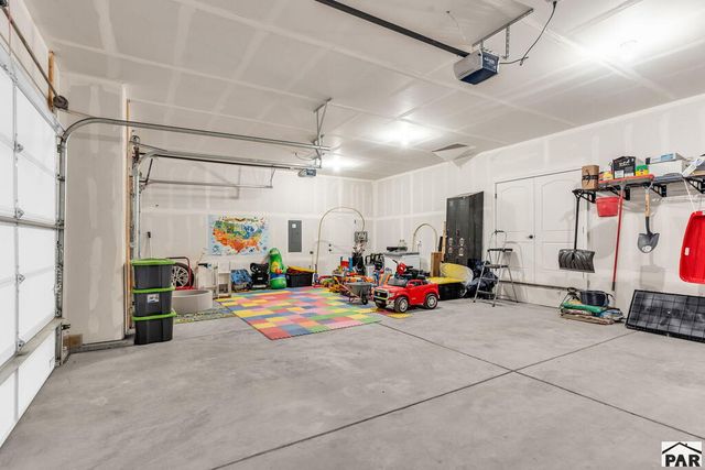 1216 N Ladonia Dr, Pueblo West, CO 81007