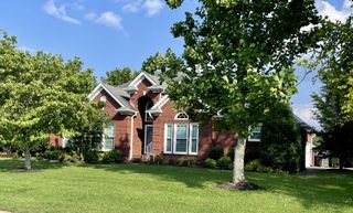 387 Natchez Trace Ct, Murfreesboro, TN 37127