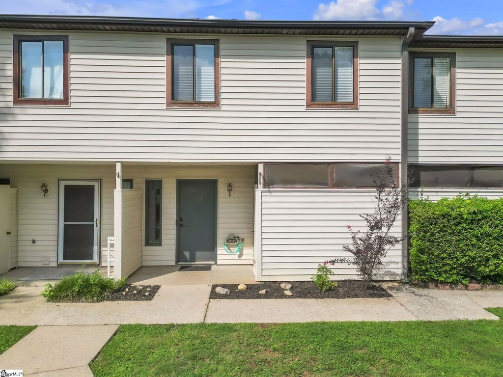 124 Shockley Street, Taylors, SC 29687
