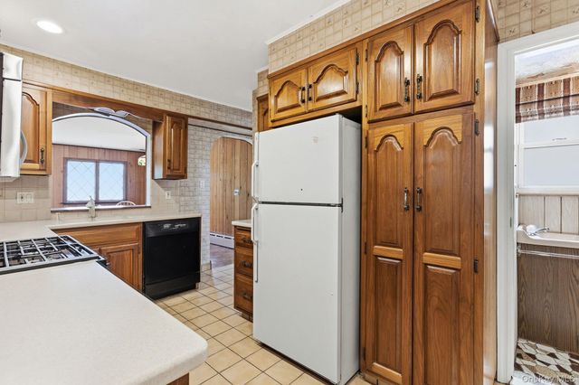 68 Seneca Avenue, White Plains, NY 10603