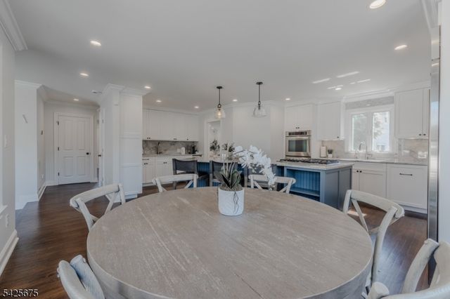 18 Woodside Rd, Springfield Twp., NJ 07081