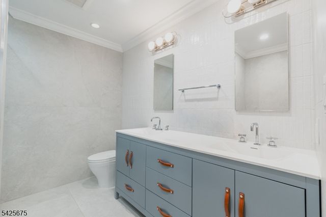 18 Woodside Rd, Springfield Twp., NJ 07081