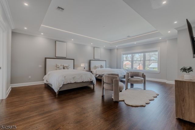 18 Woodside Rd, Springfield Twp., NJ 07081