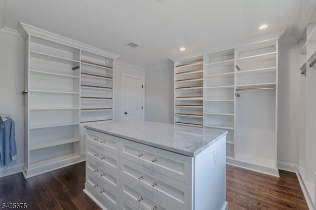 18 Woodside Rd, Springfield Twp., NJ 07081