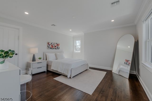 18 Woodside Rd, Springfield Twp., NJ 07081