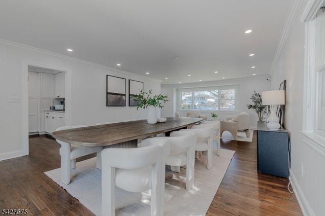 18 Woodside Rd, Springfield Twp., NJ 07081