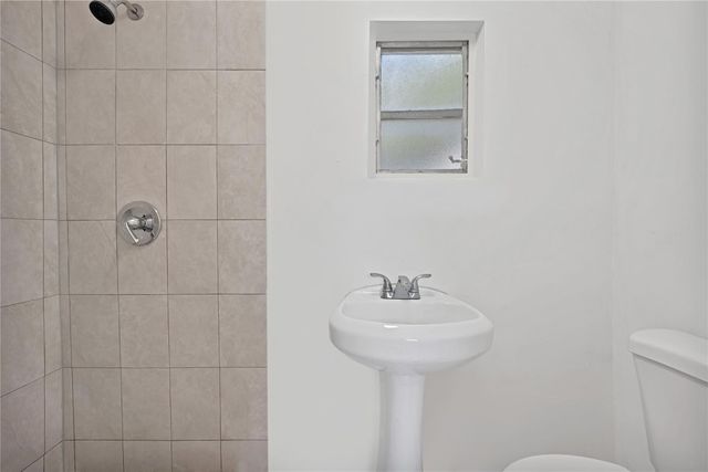 1114 NW 39th Street, Miami, FL 33127