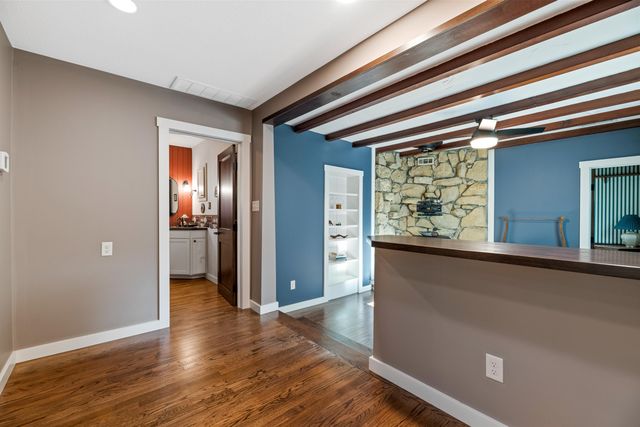 2826 N Wedgewood Dr, Wichita, KS 67204