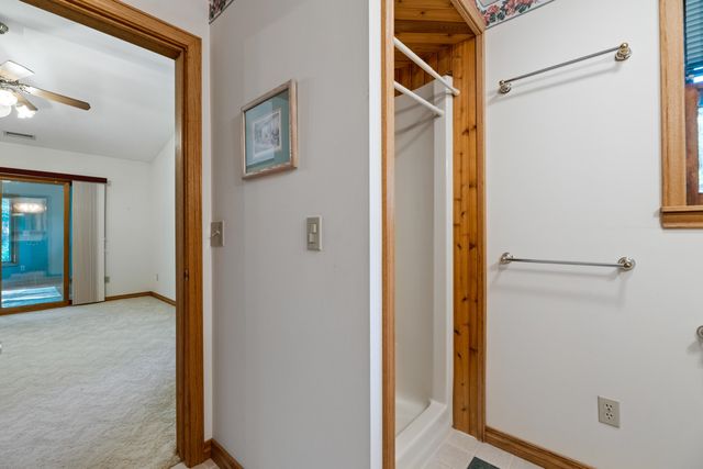 2826 N Wedgewood Dr, Wichita, KS 67204