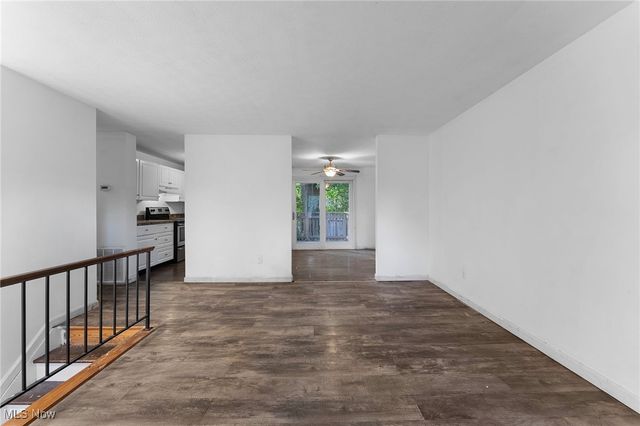 6242 Maxwell Drive, Madison, OH 44057