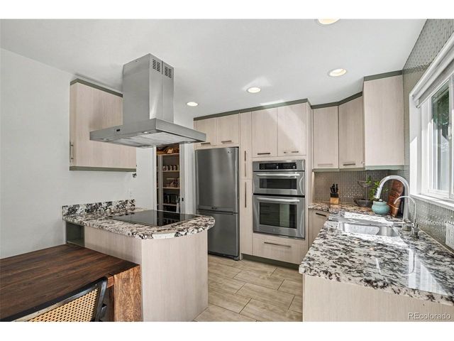 4552 W 111th Ave, Westminster, CO 80031