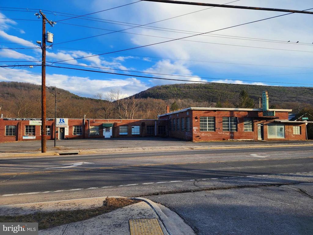 Image 9 of property listing at 918 NATIONAL HWY, Lavale, MD 21502