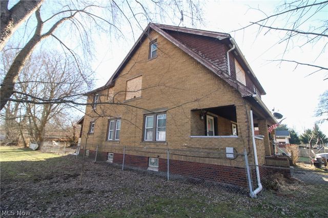 2226 Mahoning Avenue, Warren, OH 44483