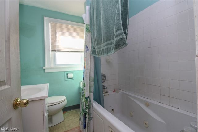 2226 Mahoning Avenue, Warren, OH 44483