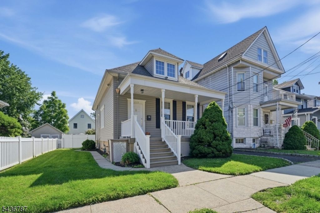 219 Magie Ave, Roselle Park Boro, NJ 07204 — photo 2