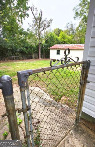 223 SW Old Stage Drive SW, Milledgeville, GA 31061