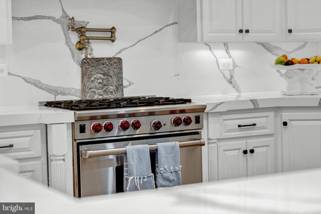 1513 HIGHWOOD DR, Mclean, VA 22101