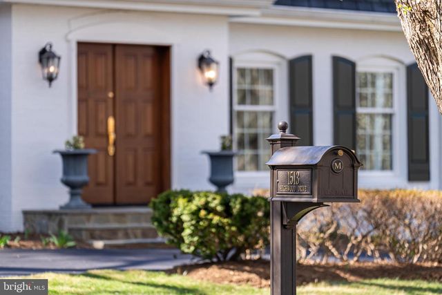 1513 HIGHWOOD DR, Mclean, VA 22101