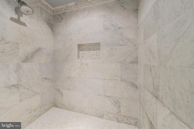 1513 HIGHWOOD DR, Mclean, VA 22101