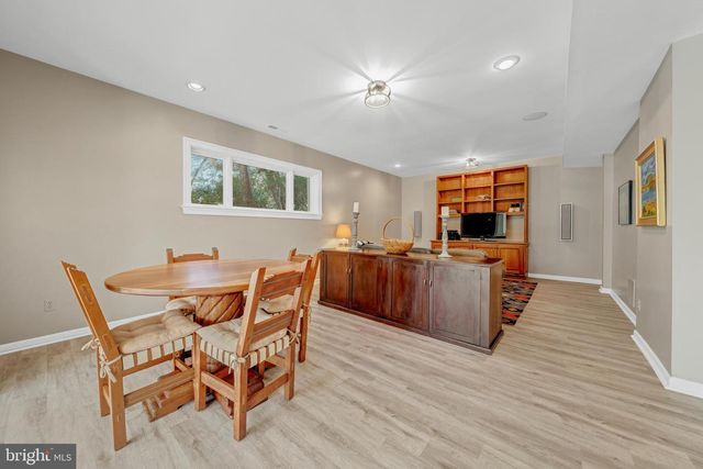 1513 HIGHWOOD DR, Mclean, VA 22101