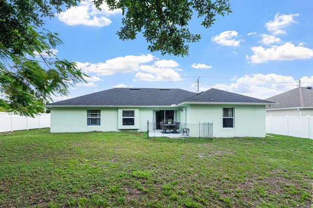 1262 SW Hunnicut Avenue, Port St Lucie, FL 34953