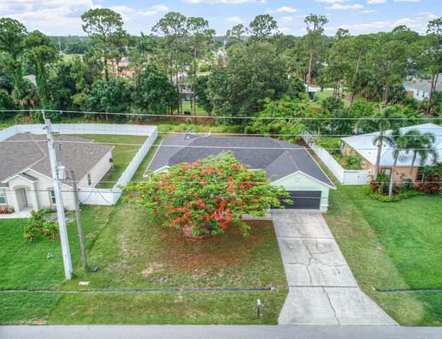 1262 SW Hunnicut Avenue, Port St Lucie, FL 34953