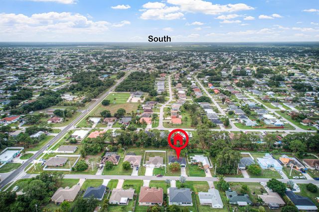 1262 SW Hunnicut Avenue, Port St Lucie, FL 34953