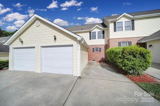 7014 Elm Hill Court, Charlotte, NC 28217