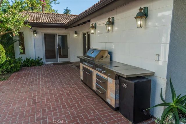 5054 Encino Avenue, Encino, CA 91316