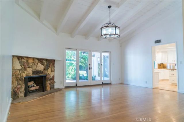5054 Encino Avenue, Encino, CA 91316
