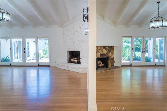 5054 Encino Avenue, Encino, CA 91316
