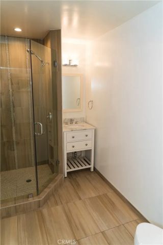 5054 Encino Avenue, Encino, CA 91316