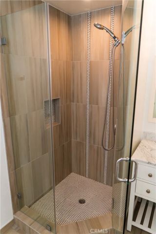 5054 Encino Avenue, Encino, CA 91316