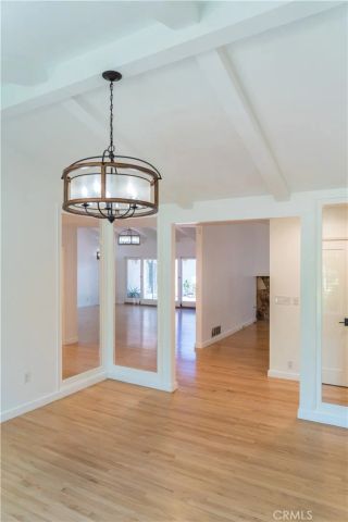 5054 Encino Avenue, Encino, CA 91316