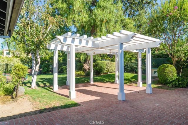 5054 Encino Avenue, Encino, CA 91316