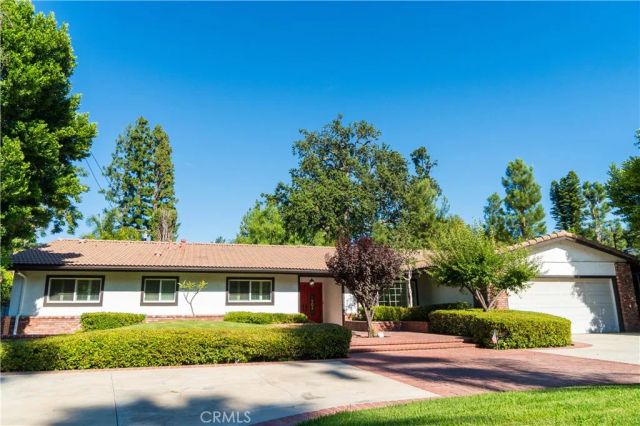 5054 Encino Avenue, Encino, CA 91316