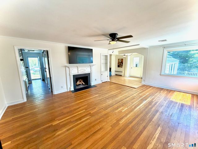 16 Windy Ridge, Trumbull, CT 06611