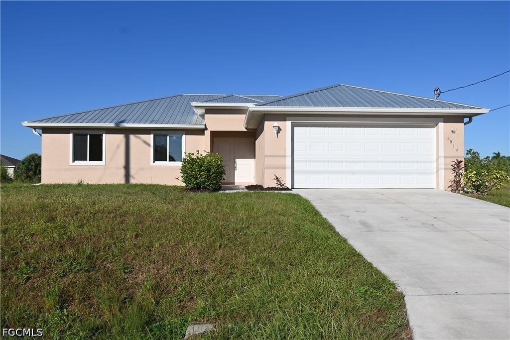 1914 NE 13th PL, Cape Coral, FL 33909
