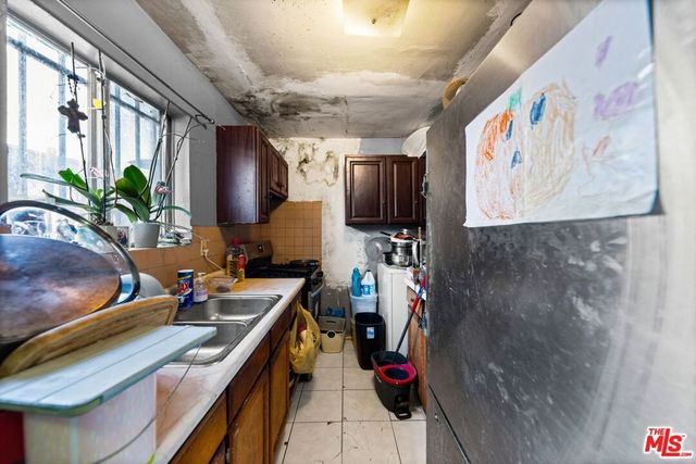 1114 S Kern Avenue, Los Angeles, CA 90022