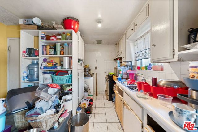 1114 S Kern Avenue, Los Angeles, CA 90022